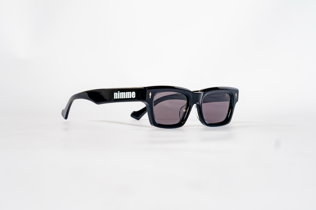 CURIOUS - Jet Black