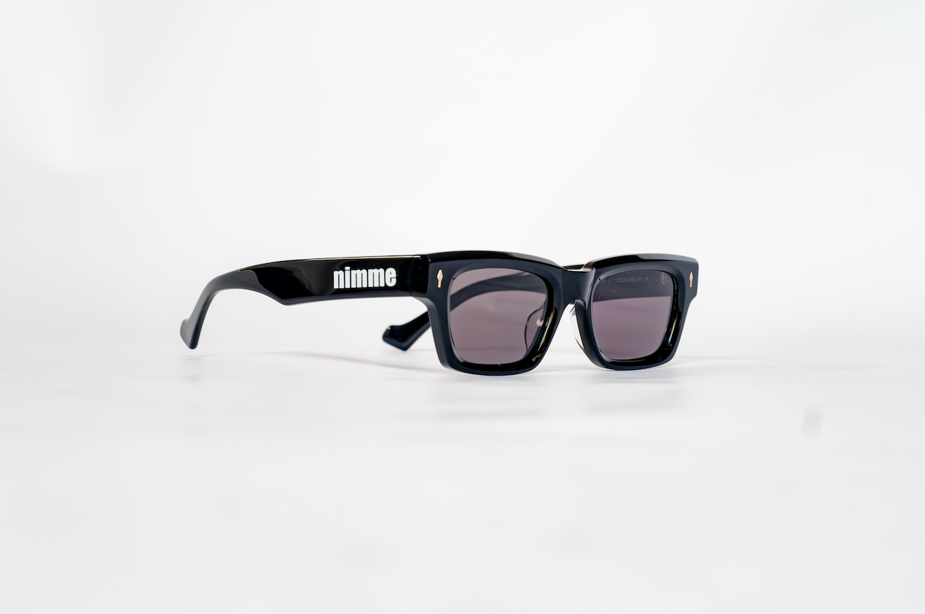 CURIOUS - Jet Black